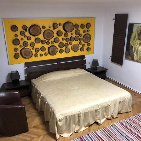 Garsoniera Centru Brasov Apartamento Exterior foto
